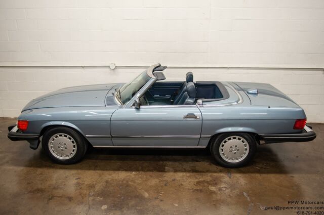 1986 Mercedes-Benz SL-Class 560SL - photo 4