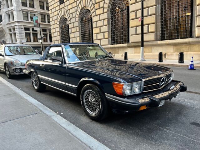 1986 Mercedes-Benz SL-Class 560SL
