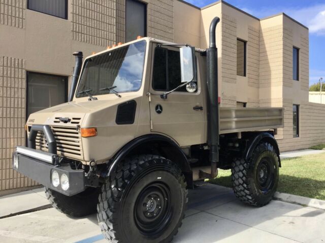 1986 Mercedes Benz Unimog U1200 1986 Mercedes-Benz Unimog --