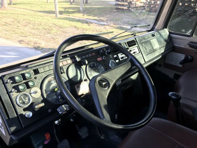1986 Mercedes-Benz Unimog -- - photo 7