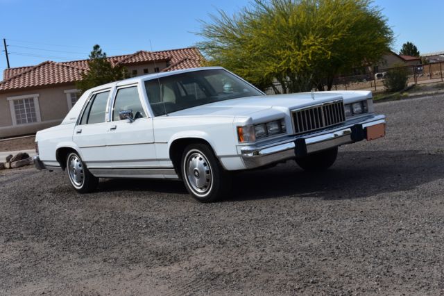 1986 Mercury Grand Marquis Base Sedan 4-Door - photo 3