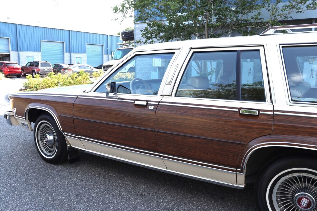 1986 Mercury Grand Marquis LS Colony Park Wagon - photo 11