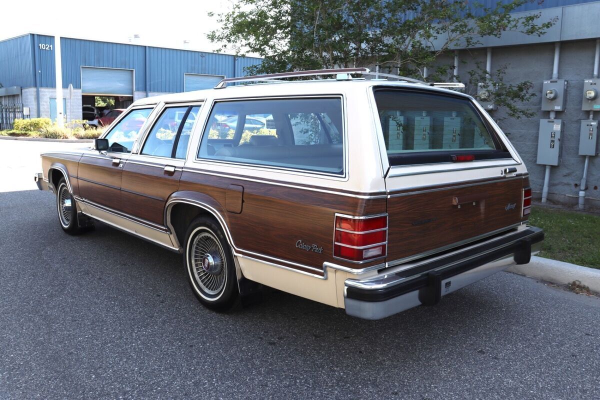 1986 Mercury Grand Marquis LS Colony Park Wagon - photo 3