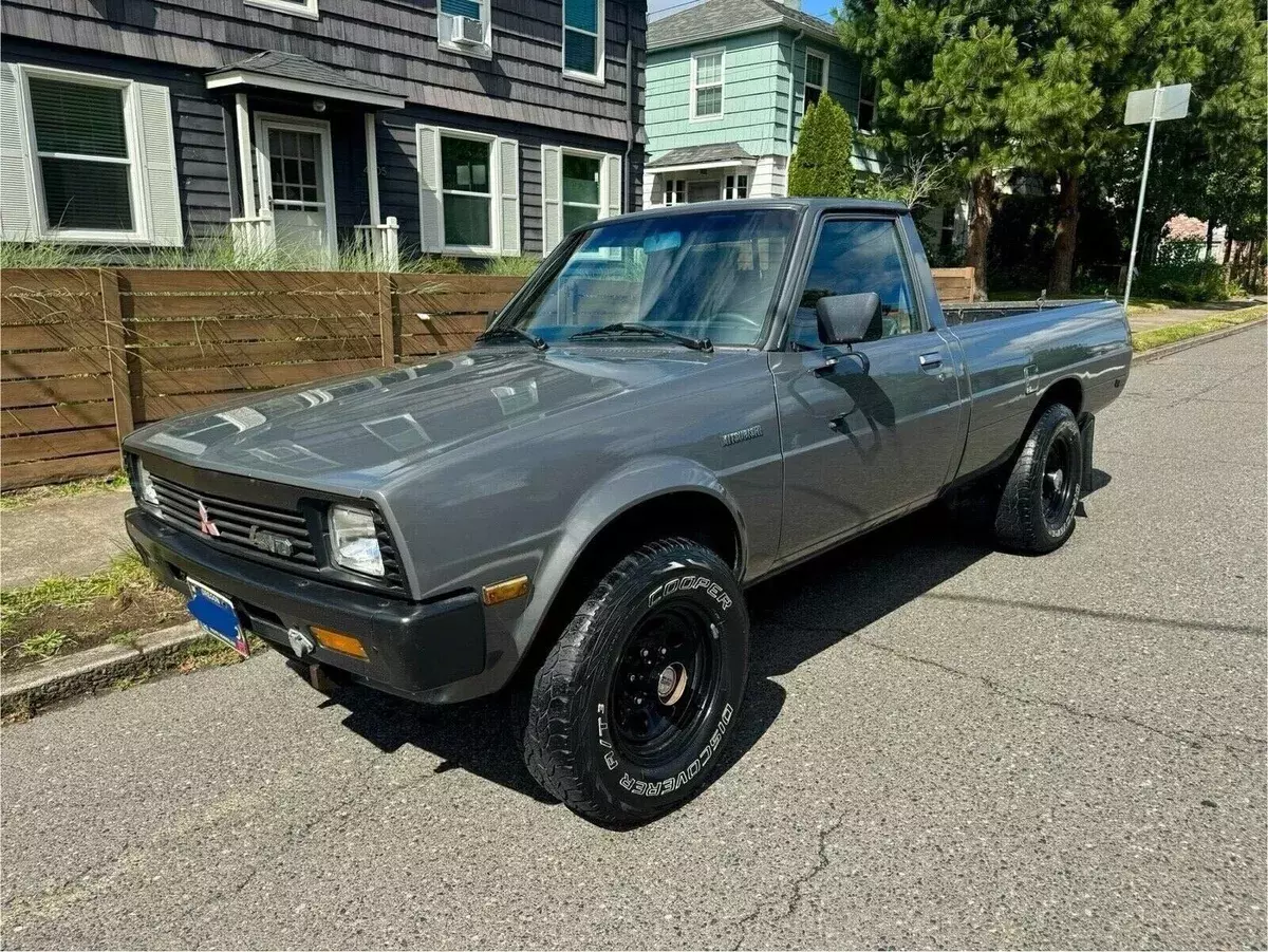 1986 Mitsubishi Mighty Max Grey 1986 Mitsubishi Mighty Max