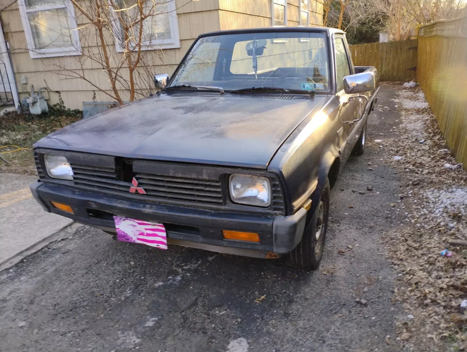 1986 Mitsubishi Mighty Max / S Pickup Black 1986 Mitsubishi Mighty Max