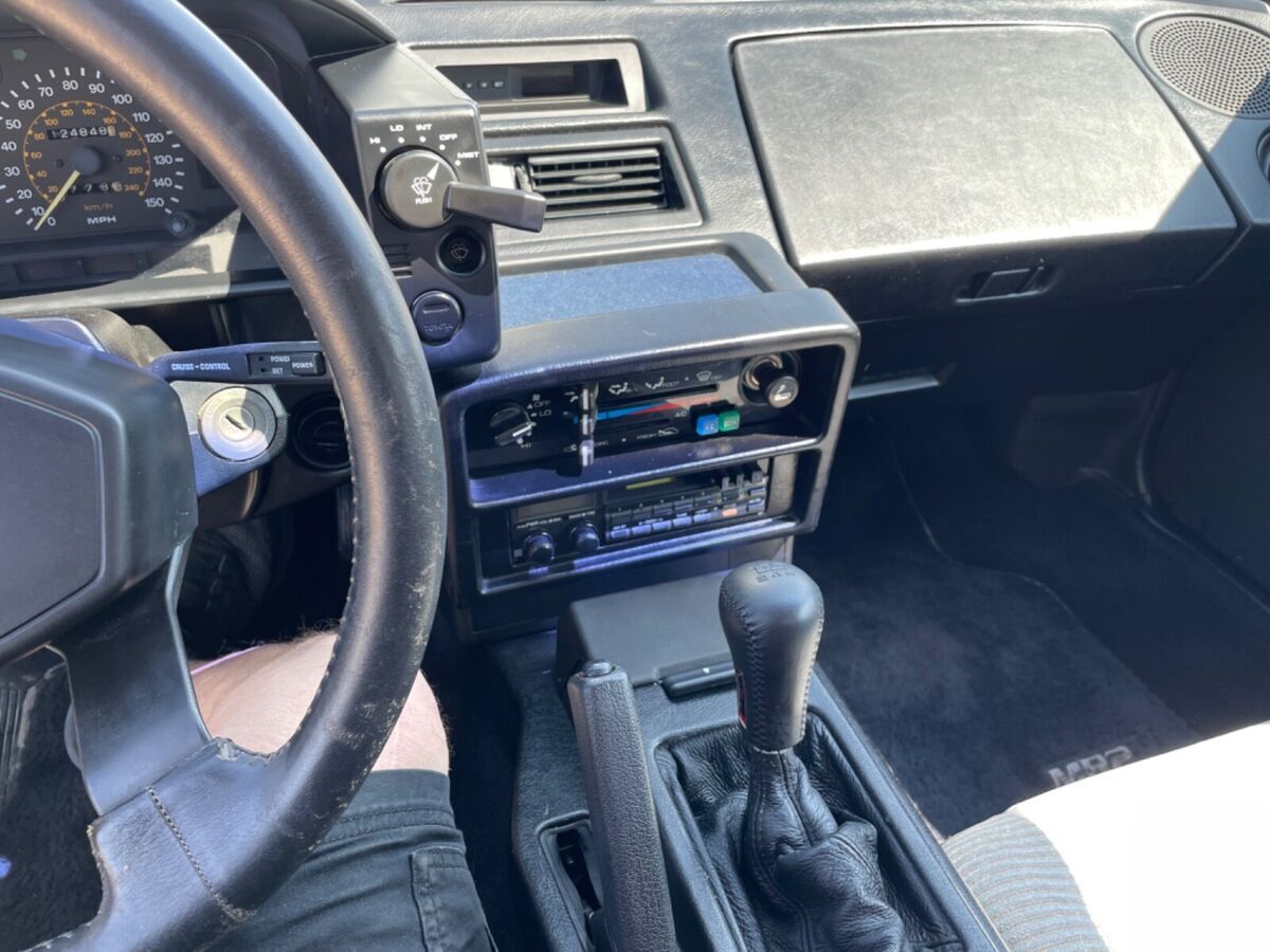 1986 Toyota MR2 - photo 11