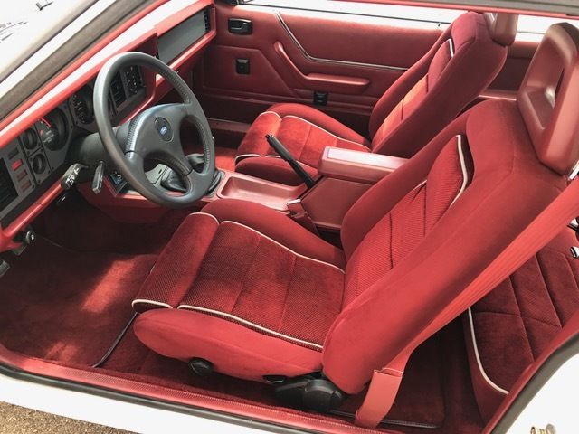 1986 Ford Mustang GT - photo 12