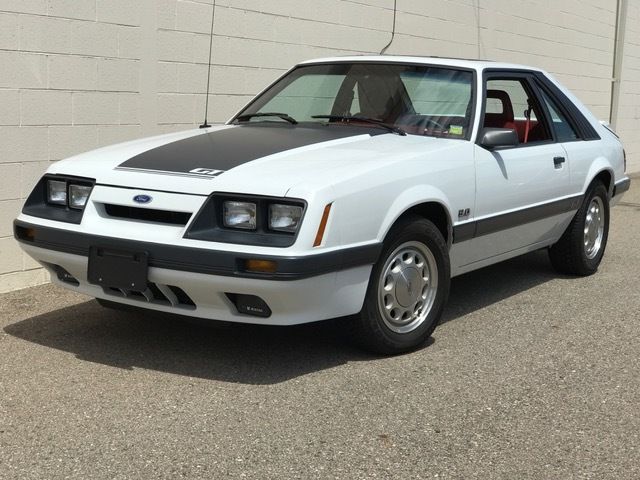 1986 Ford Mustang GT - photo 3