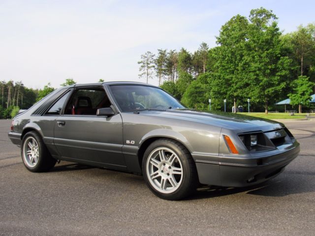 1986 Ford Mustang GT - photo 8