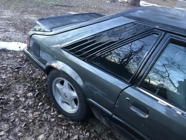 1986 Ford Mustang GT - photo 12