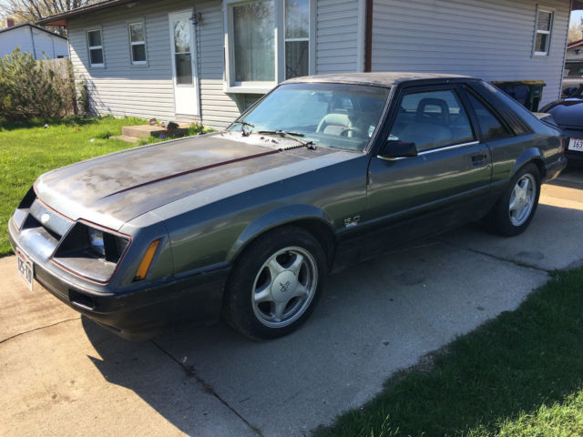 1986 Ford Mustang GT - photo 2