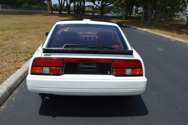 1986 Nissan 300ZX Base Coupe 2-Door - photo 5