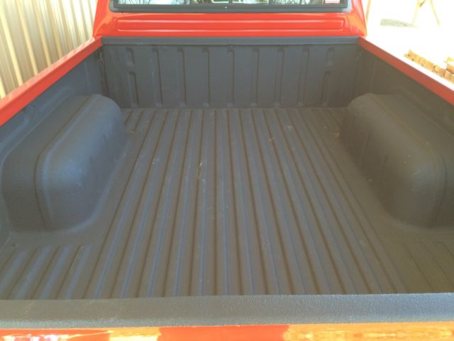 1986 Nissan 720 Base Standard Cab Pickup 2-Door - photo 4