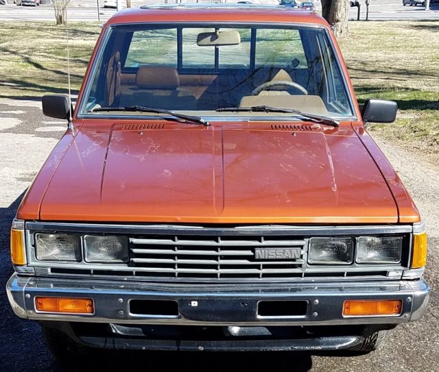1986 Nissan Other Pickups - photo 2
