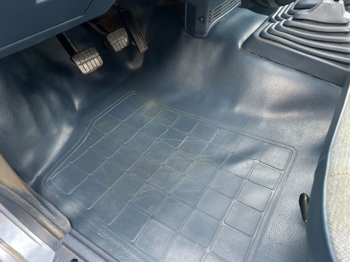 1986 Nissan D21 - photo 12