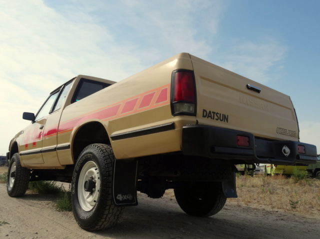 1986 Nissan Other Pickups Datsun Pickup King Cab - photo 2