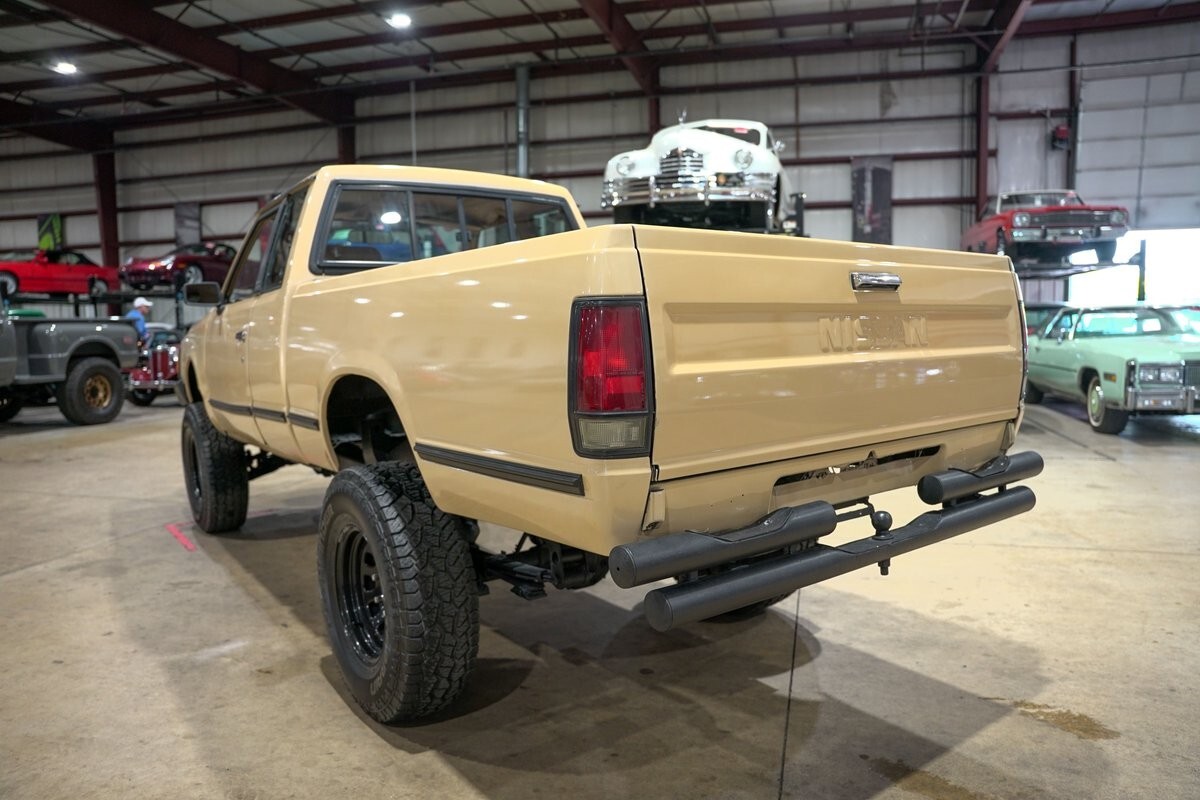 1986 Nissan Hardbody DLX King Cab - photo 6