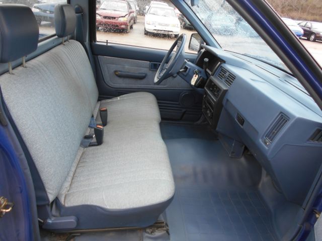 1986 Nissan Pickup - photo 11