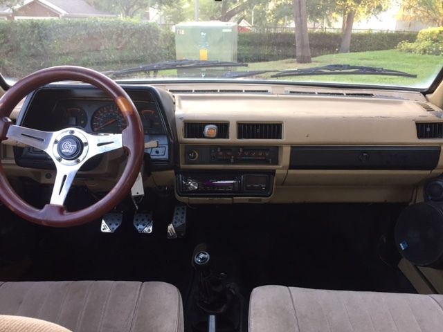 1986 Nissan Sentra Base Sedan 2-Door - photo 9