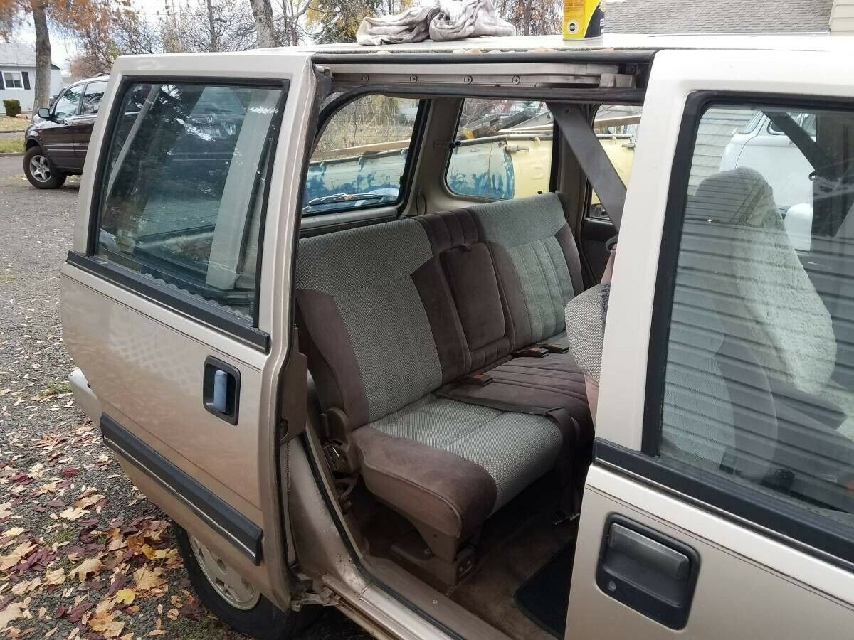 1986 Nissan Stanza wagon - photo 6