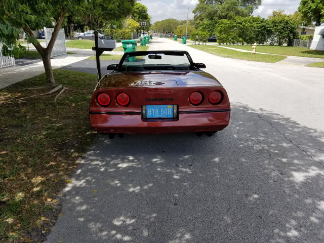 1986 Chevrolet Corvette convertible - photo 3