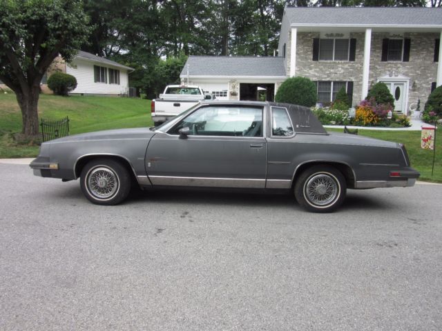1986 Oldsmobile Cutlass Brougham - photo 2