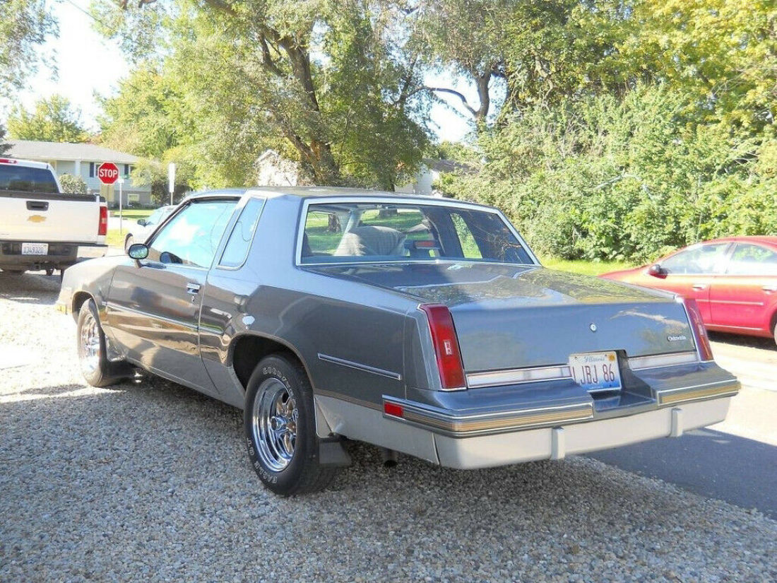 1986 Oldsmobile Cutlass - photo 9