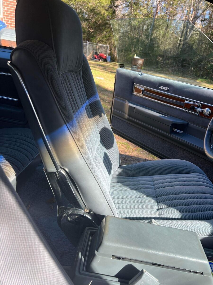 1986 Oldsmobile Cutlass 442 - photo 2