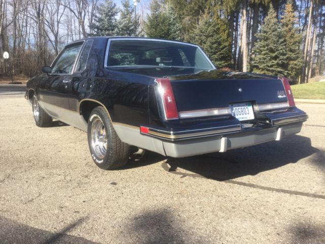 1986 Oldsmobile 442 - photo 3