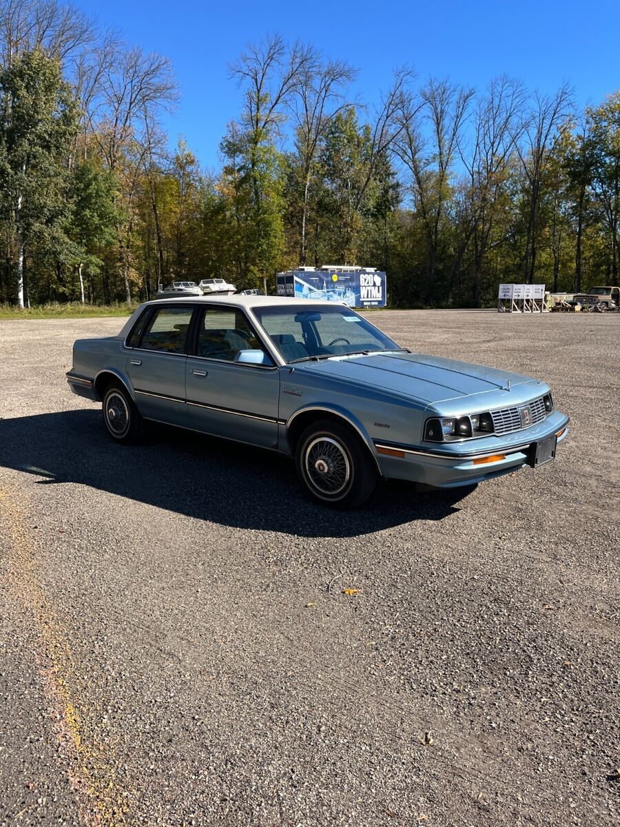 1986 Oldsmobile Cutlass Ciera - photo 3