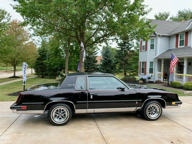1986 Oldsmobile Cutlass Supreme - photo 4