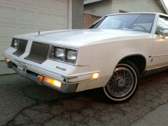 1986 Oldsmobile Cutlass Brougham - photo 2