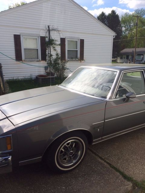 1986 Oldsmobile Cutlass Brougham w/ body by fisher - photo 2