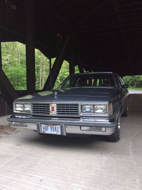 1986 Oldsmobile Cutlass Brougham w/ body by fisher - photo 7