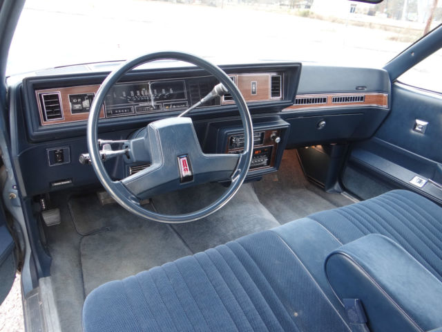 1986 Oldsmobile Cutlass Base Coupe 2-Door - photo 10