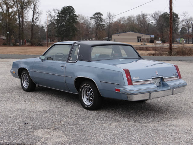 1986 Oldsmobile Cutlass Base Coupe 2-Door - photo 5