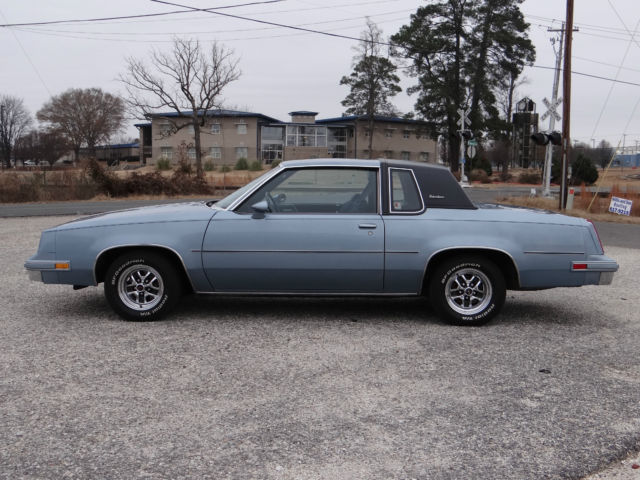 1986 Oldsmobile Cutlass Base Coupe 2-Door - photo 6