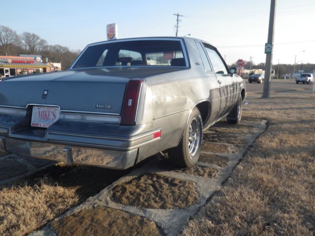1986 Oldsmobile Cutlass Supreme - photo 4