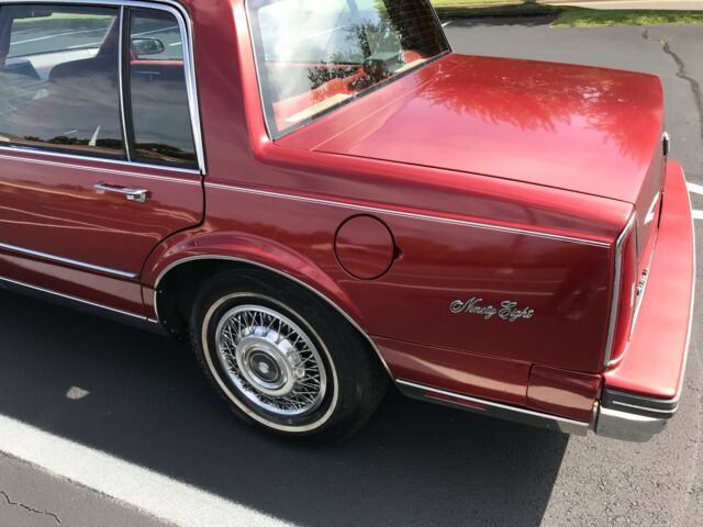 1986 Oldsmobile Ninety-Eight Regency Brougham - photo 9