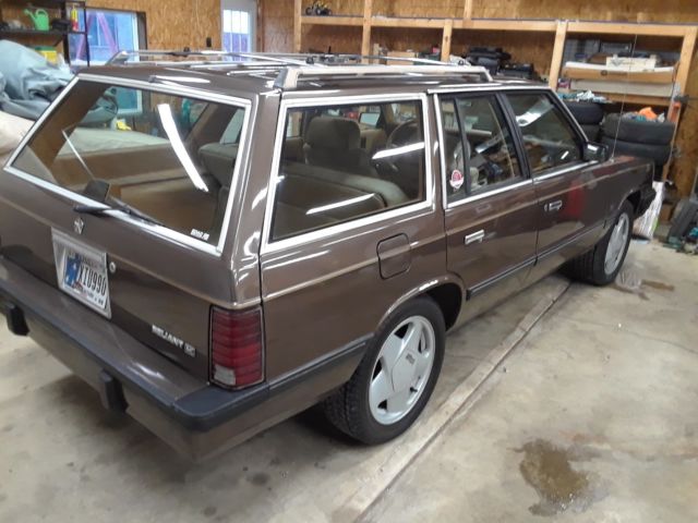 1986 Plymouth Reliant SE - photo 4