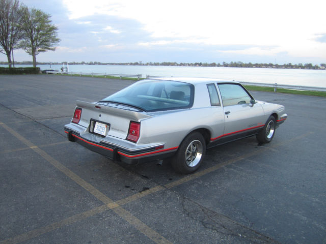 1986 Pontiac Grand Prix 2+2 - photo 4
