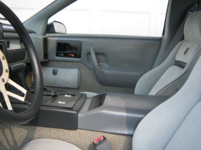1986 Pontiac Fiero - photo 2