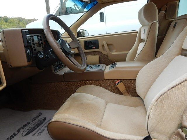1986 Pontiac Fiero 2dr Coupe Sport GT 5-Spd - photo 7
