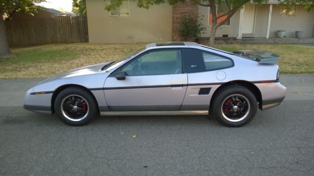 1986 Pontiac Fiero GT - photo 2