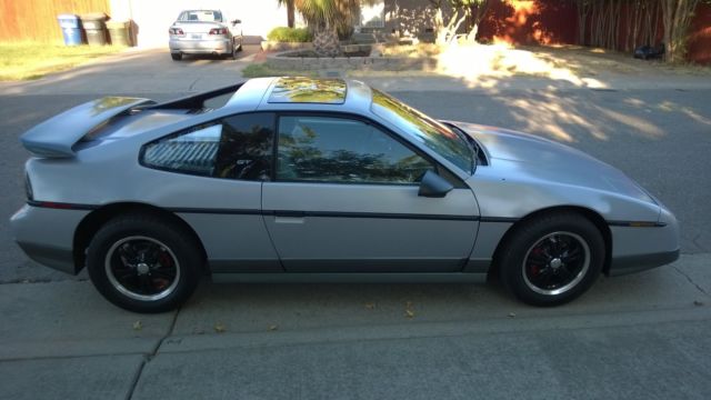 1986 Pontiac Fiero GT - photo 3