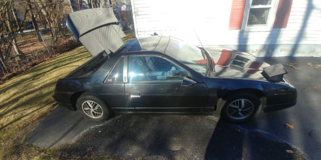 1986 Pontiac Fiero - photo 9