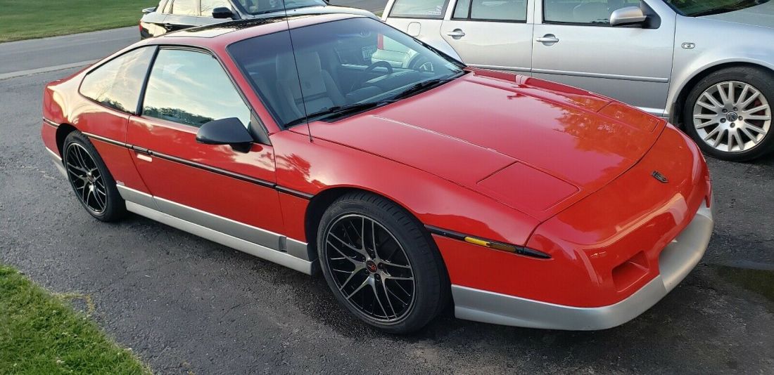 1986 Pontiac Fiero GT - photo 2