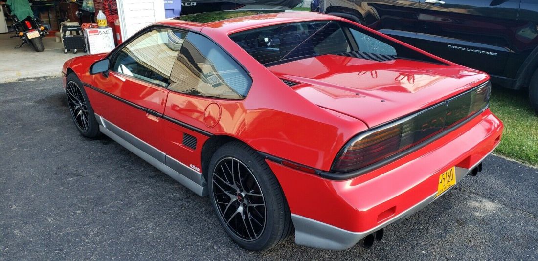 1986 Pontiac Fiero GT - photo 4