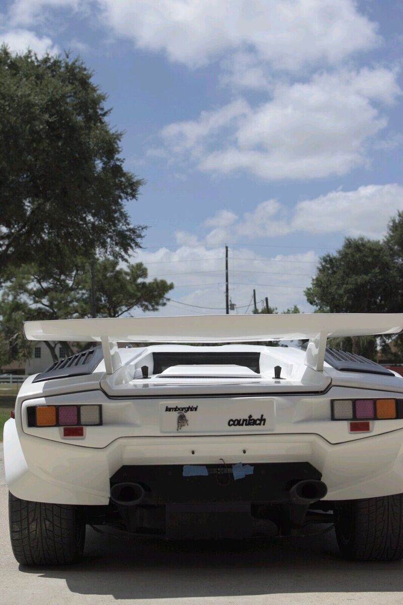 1986 Pontiac Fiero SE - photo 11