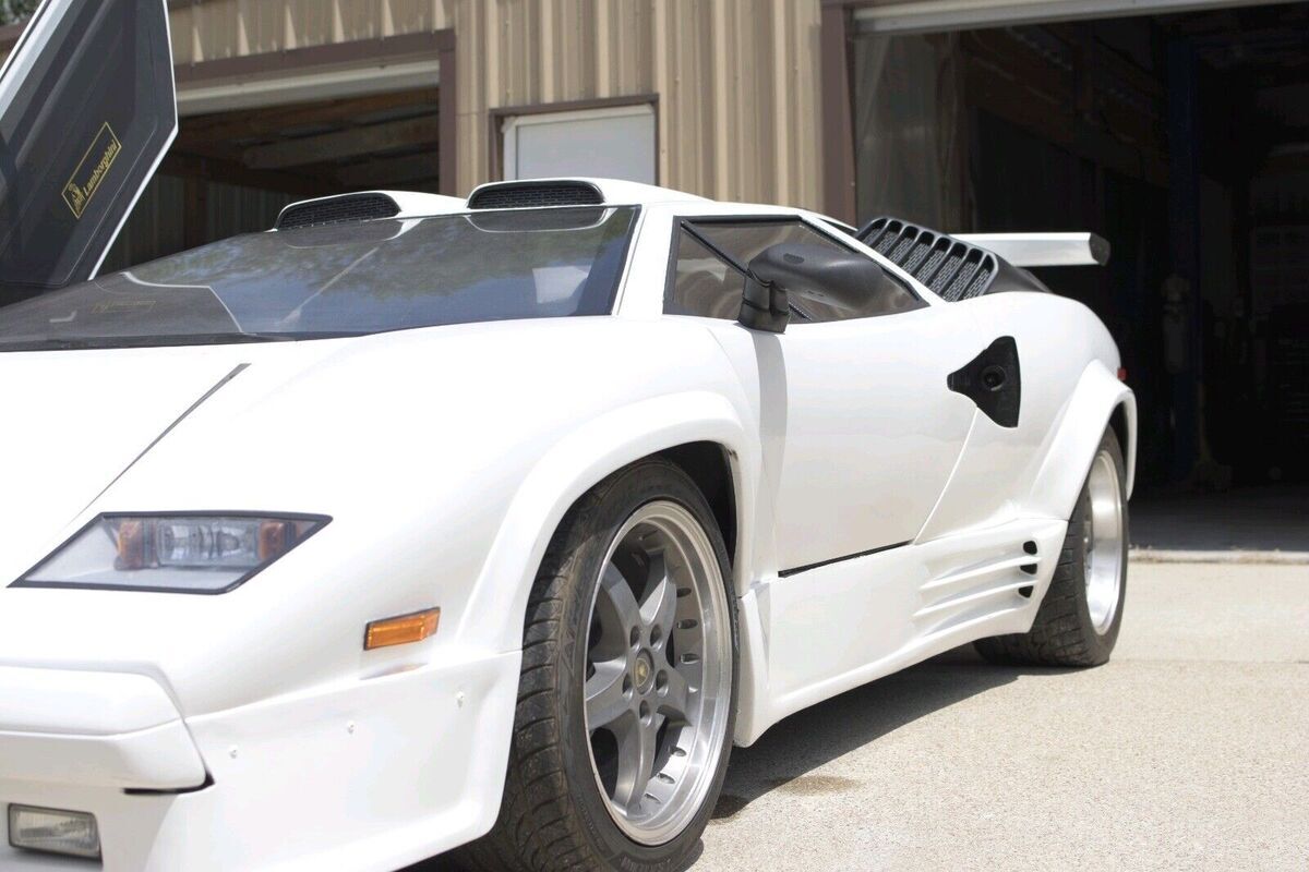 1986 Pontiac Fiero SE - photo 12
